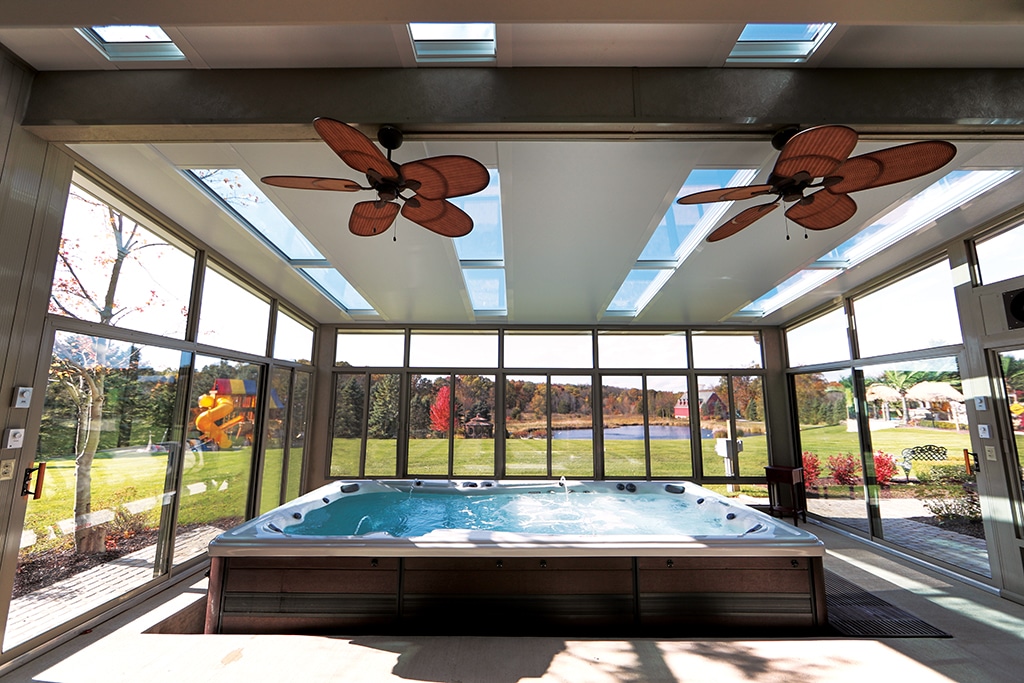 Sunroom, Vistaview Walls, Upper Transoms, Lower Transoms, Sandstone, Interior View, Daytime